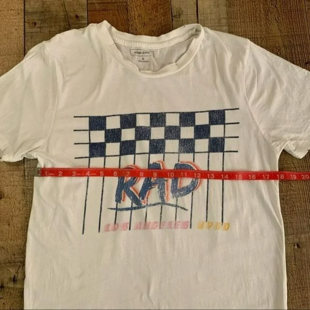 Adam Levine mens short sleeve crew neck rad graphic tee in white - S